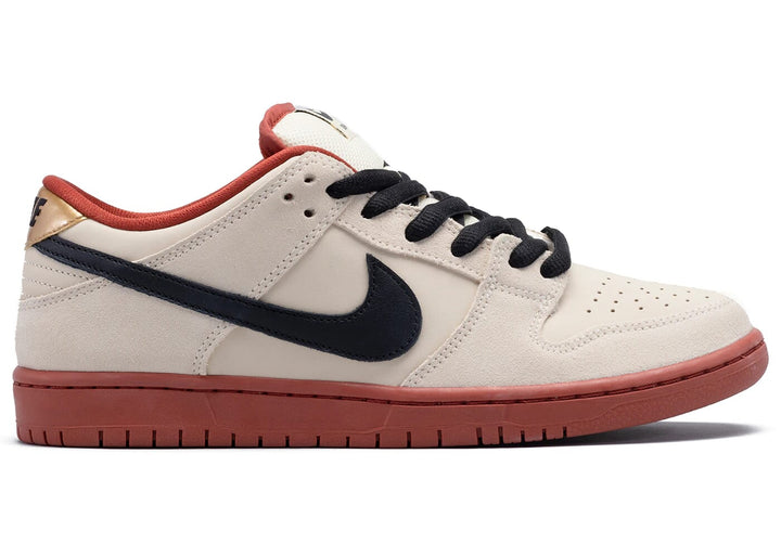 Nike SB Dunk Low Pro