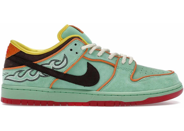 Nike SB Dunk Low
