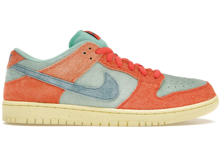 Nike SB Dunk Low