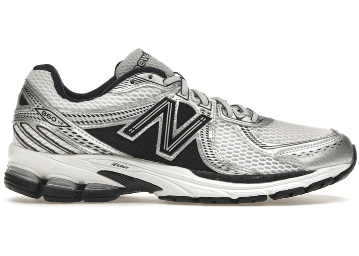 New Balance 860v2