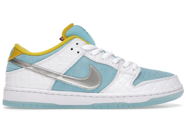 Nike SB Dunk Low