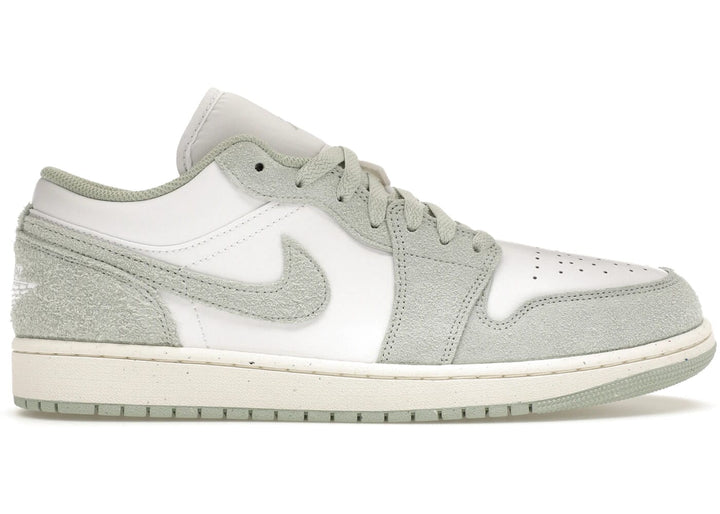 Jordan 1 Low SE