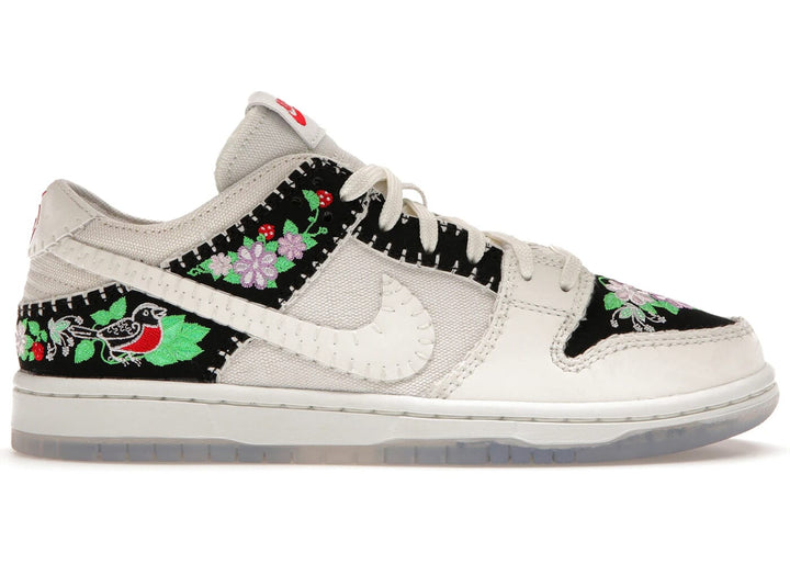 Nike SB Dunk Low Decon